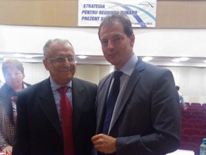 Im Gespräch: Ex-Präsident Ion Iliescu (bis 1996 und 2000-2004) und SDZ-Leiter Jürgen Raizner